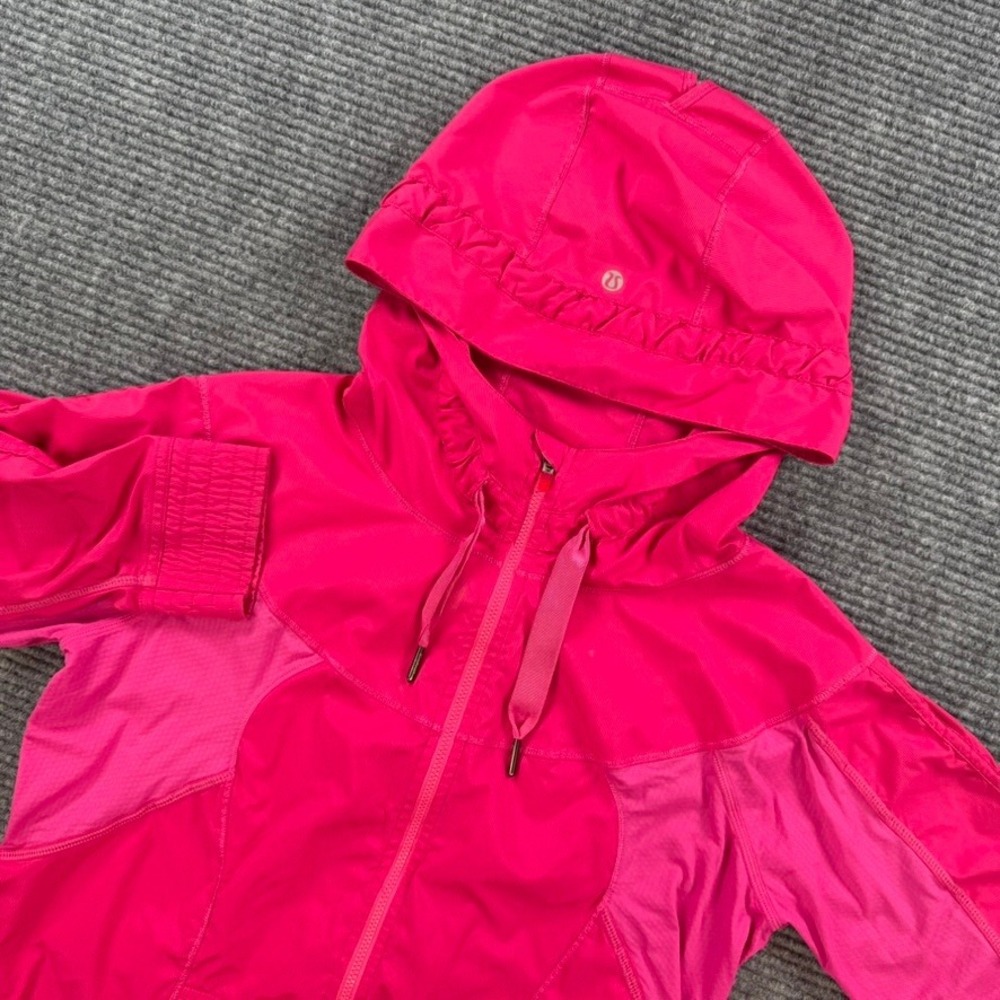 Lululemon Pink Half Zip Pullover Hoodie Windbreaker Jacket Womens 8 Mesh Panels